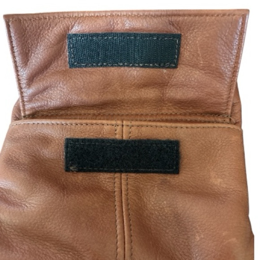 VICTORIA LEATHER CO vintage leather crossbody bag, medium brown. - Picture 6 of 9